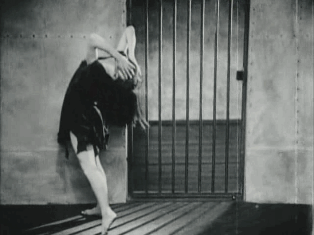 A Page of Madness (1926)